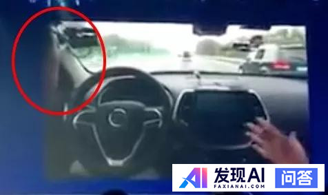 如何看待在 2019 年 7 月 3 日的百度人工智能开发者大会上李彦宏遭现场泼水 ？-25.jpg